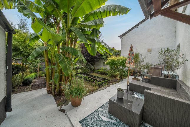 Thistle Cottage, 10, Fore Street, Crediton photo 4