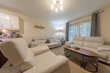 Apartment 9, Castlecroft Road, Castlecroft photo 2