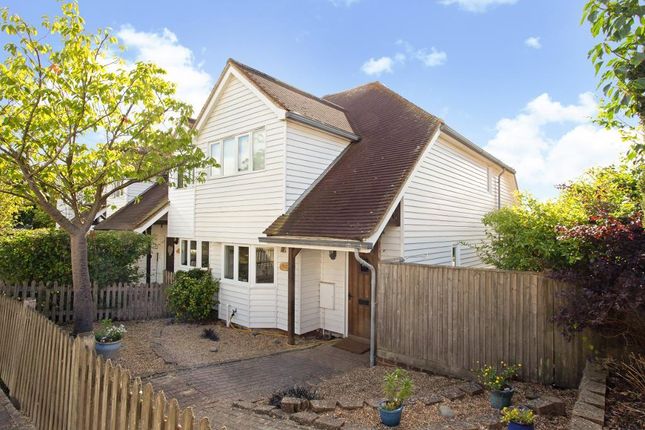 Thumbnail Semi-detached house to rent in Benenden Road, Iden Green, Kent