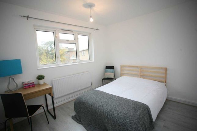 15, Fender Court, London photo 5