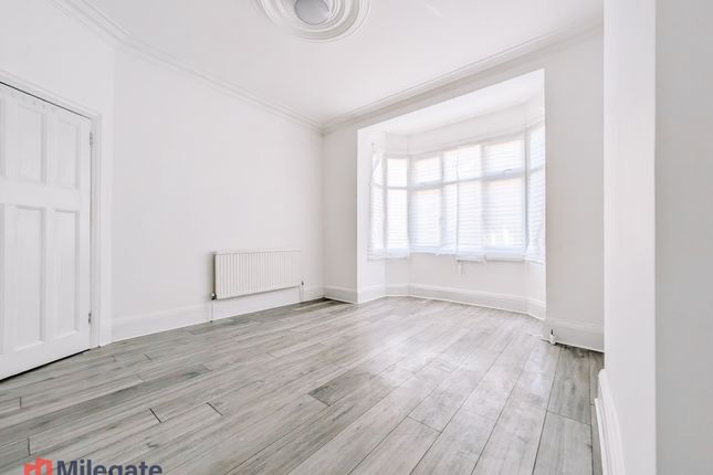 51, Hildaville Drive, Westcliff-On-Sea photo 4