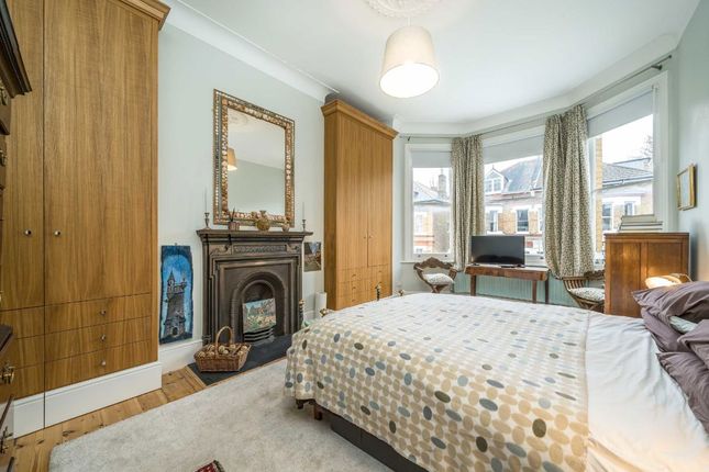 51, Tierney Road, London photo 3