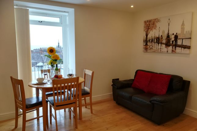 Flat to rent in Sketty Road, Uplands Swansea