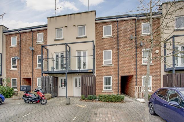 Thumbnail Town house for sale in Tadros Court, High Wycombe