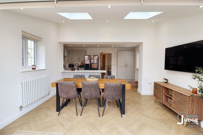 2, Castle Hill Road, Anstey photo 4