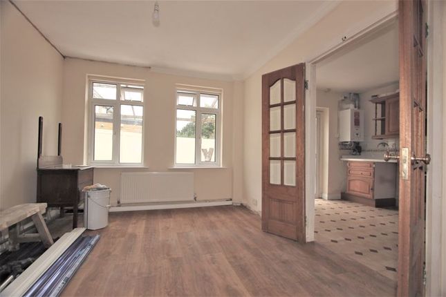 29, Longmead Road, Hayes photo 5