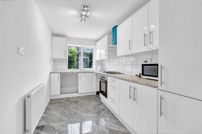 117, Damsonwood Road, Southall photo 3