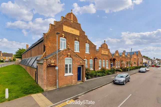 Flat for sale in Hansell Gardens, Sutton Road, St. Albans