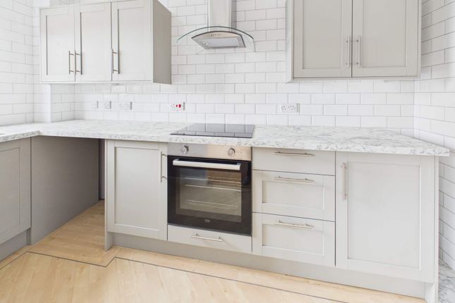 24, Lyric Way, Cardiff photo 2