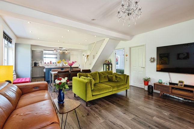 10, Sandy Lane, Norwich photo 2