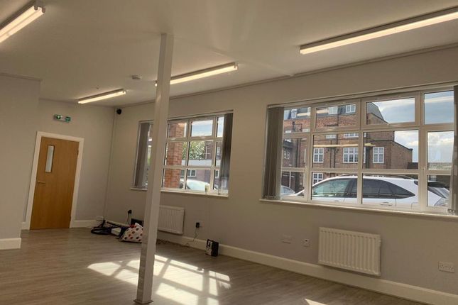Thumbnail Office to let in The Service Road, Potters Bar