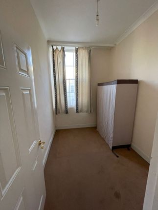 Flat 1 53, The Grove, Gravesend photo 4