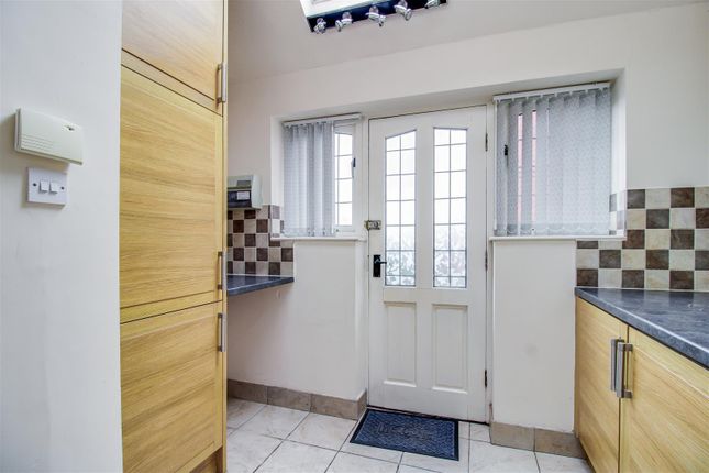 1, Wesley Hall Court, Wakefield photo 3