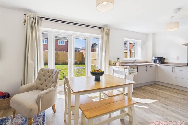 12 Llwyn Helyg, Wrexham photo 2
