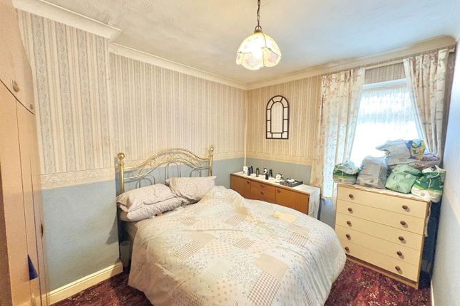 125, Bright Street, Leigh photo 4