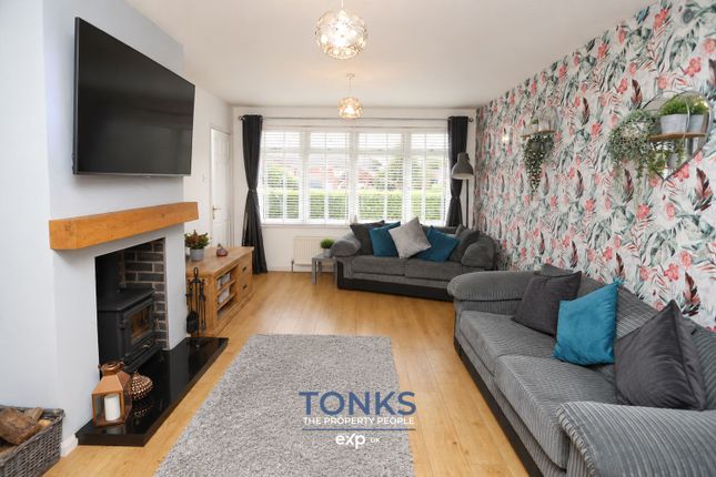 6, Rose Avenue, Kingswinford photo 4