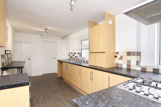 84, Mill Street, Tonyrefail photo 5
