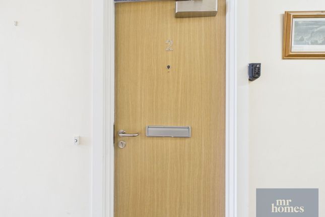 Stephenson Court, Wordsworth Avenue, Cardiff photo 4