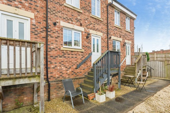 9, Chancel Road, WAKEFIELD photo 2
