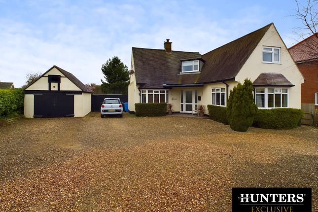 Thumbnail Detached house for sale in Muston Road, Filey