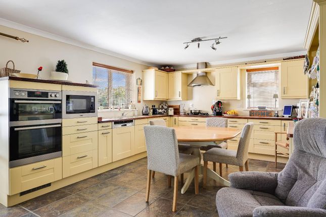 10, Haverhill Road, Stapleford, Cambridge photo 2