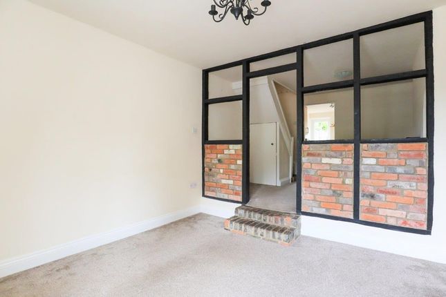 6, Amenbury Lane, Harpenden photo 3