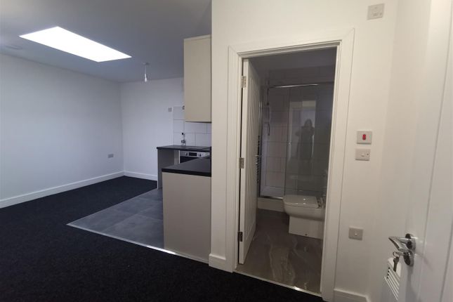 Flat 6, 2 Charles Street, Walsall photo 2