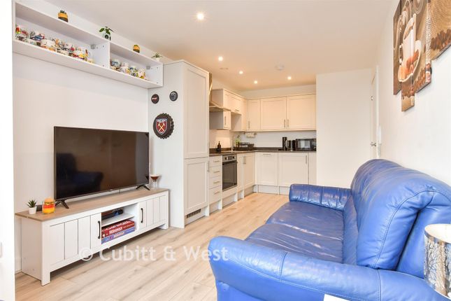 1-bed flat on Columbia House, Romany Road, Worthing, £150,000