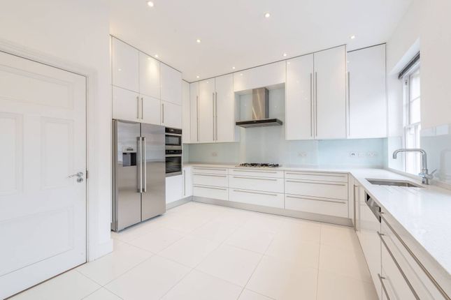 Flat to rent in Dunraven Street, Mayfair, London