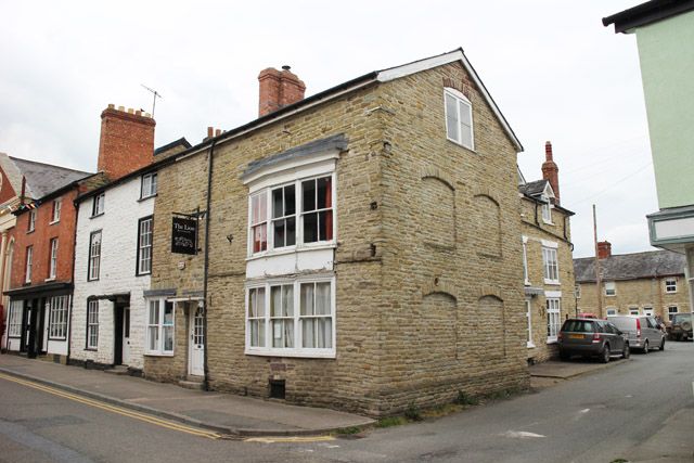 Thumbnail Pub/bar for sale in 52 Bridge Street, Kington