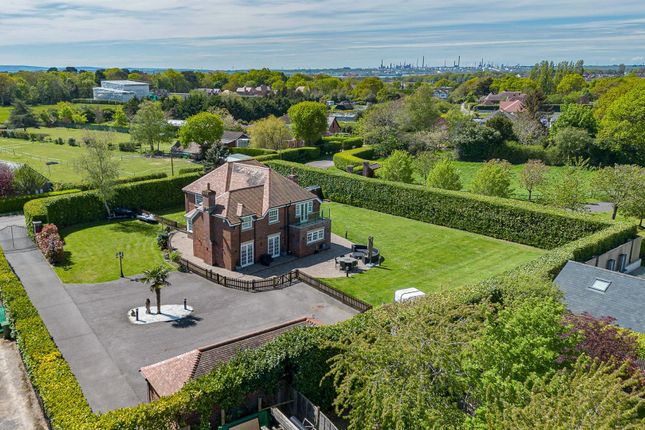 5 Bedroom Detached For Sale