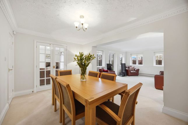 118 Hollin Way, Rossendale photo 3