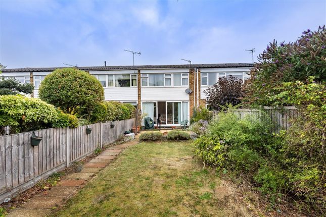 17, Highfield Green, Epping photo 3