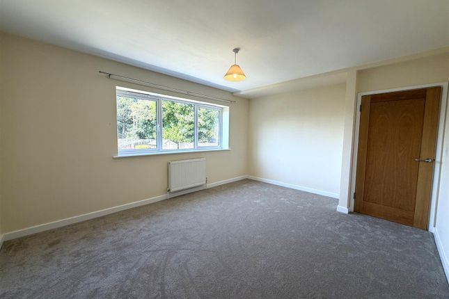 2, Penfield House, Uxbridge photo 4