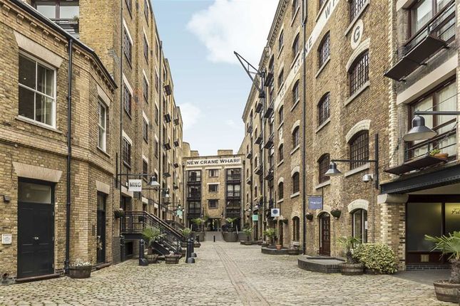 Thumbnail Studio to rent in New Crane Place, London