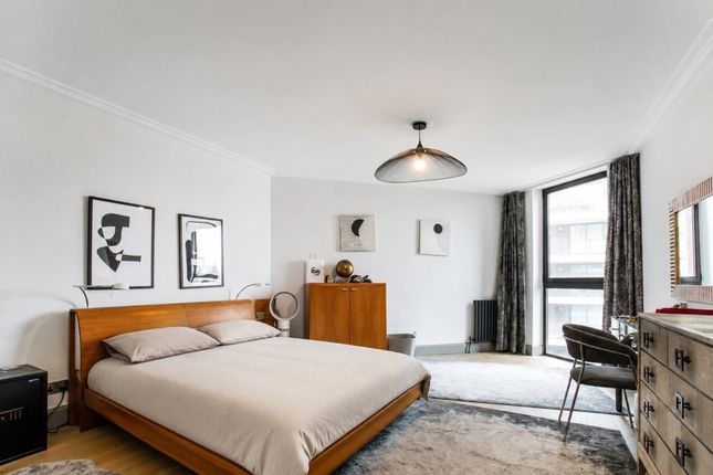 36, Kensington West, Blythe Road, London photo 4