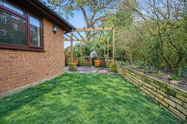 10, St Dominic Close, St Leonards-on-sea photo 3