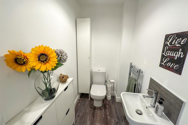 21, Lytham Lane, Corby photo 4