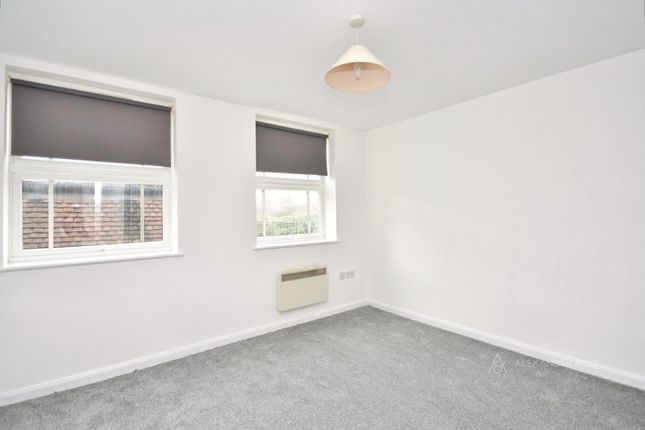 Flat 18 Flagstones, 5, Granville Place, Aylesbury photo 2