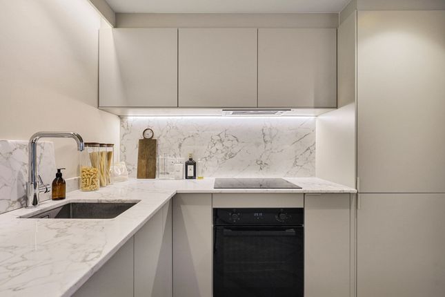 Flat A, 149, St Pancras Way, London photo 3