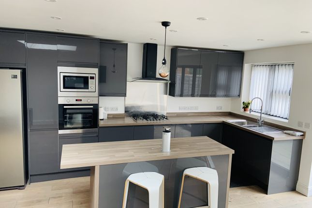 4 Bedroom Semi-Detached For Rent