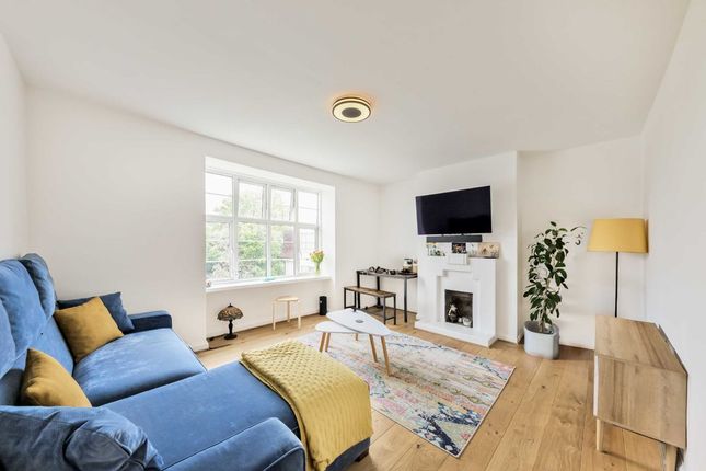 Thumbnail Flat to rent in The Close, Muswell Avenue, London