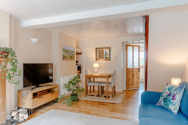 6 Northfield Loke, Wymondham photo 4