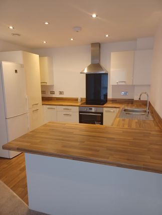 Flat to rent in Manchester Road, Altrincham