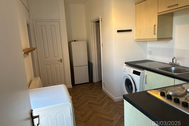 Flat 2, 1-5, Hungate, Beccles photo 5