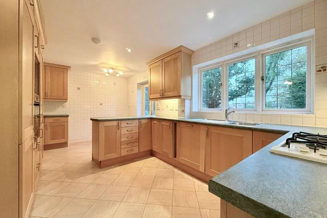3, Parkfield View, Hertfordshire photo 3