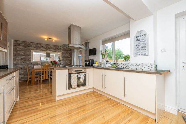 8 Alcocks Road, Alcester photo 4