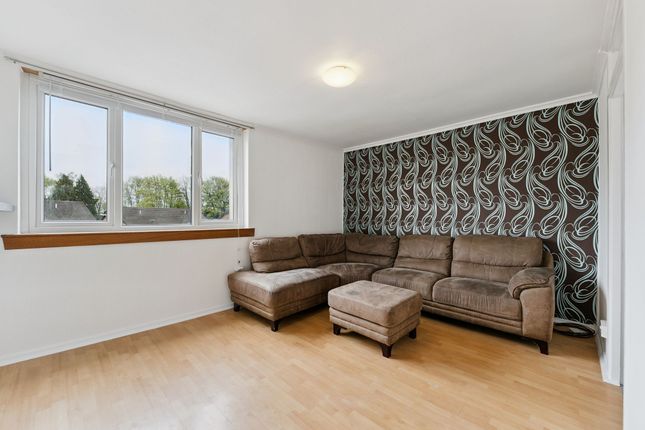 32c Durban Avenue, Clydebank photo 2