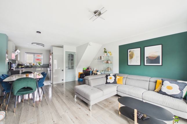 280, Slade Green Road, Erith photo 4