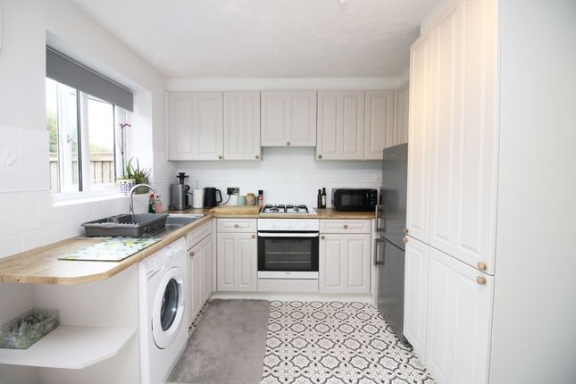 20, St. Thomas Close, Blackpool photo 2